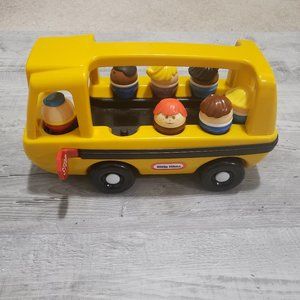 Little Tikes School Bus with People